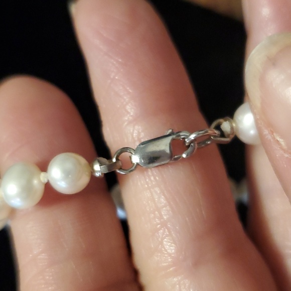 Real pearl bracelet. See video - Picture 4 of 4